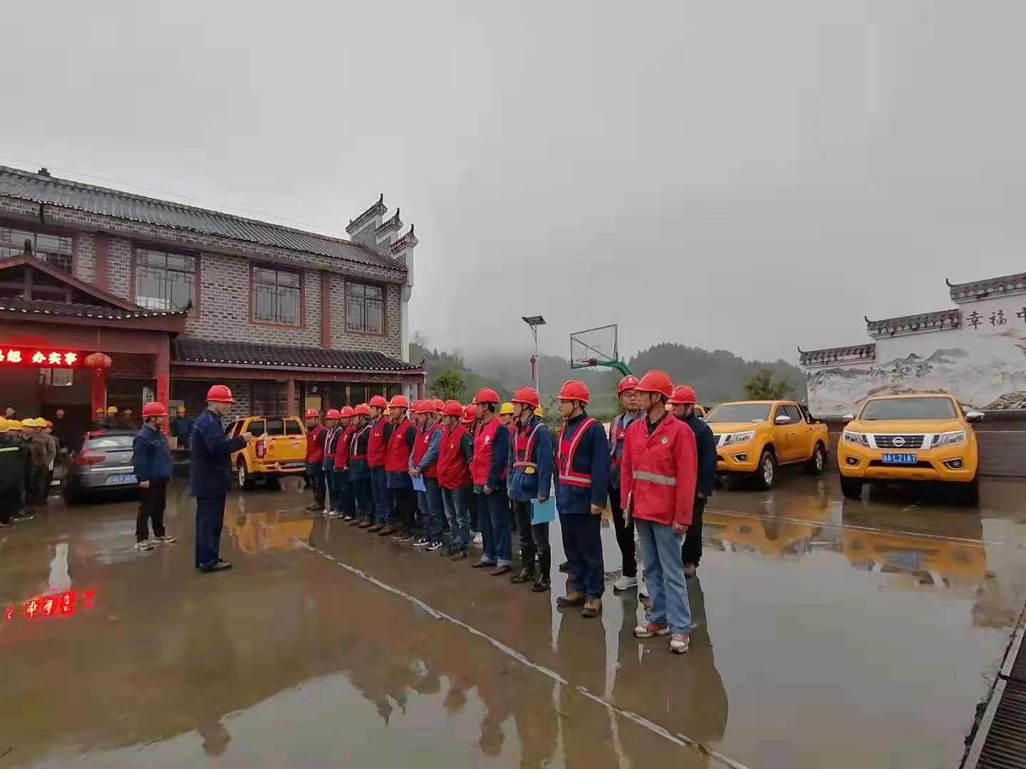【向配网开战】国网中方县供电公司：风雨鏖战 集中检修保供电