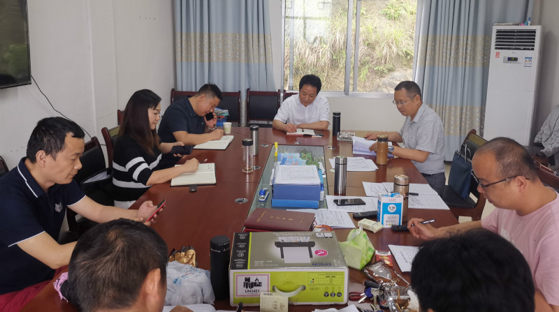 熊正元到河口乡富溪村指导脱贫攻坚工作