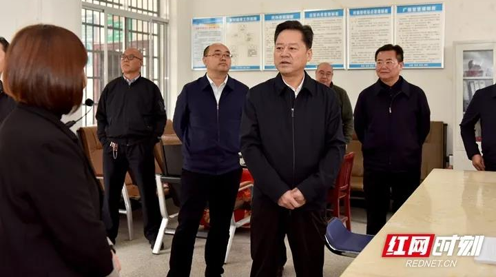 将长征精神体现在新时代长征路上——虢正贵赴桑植督战脱贫攻坚收官工作