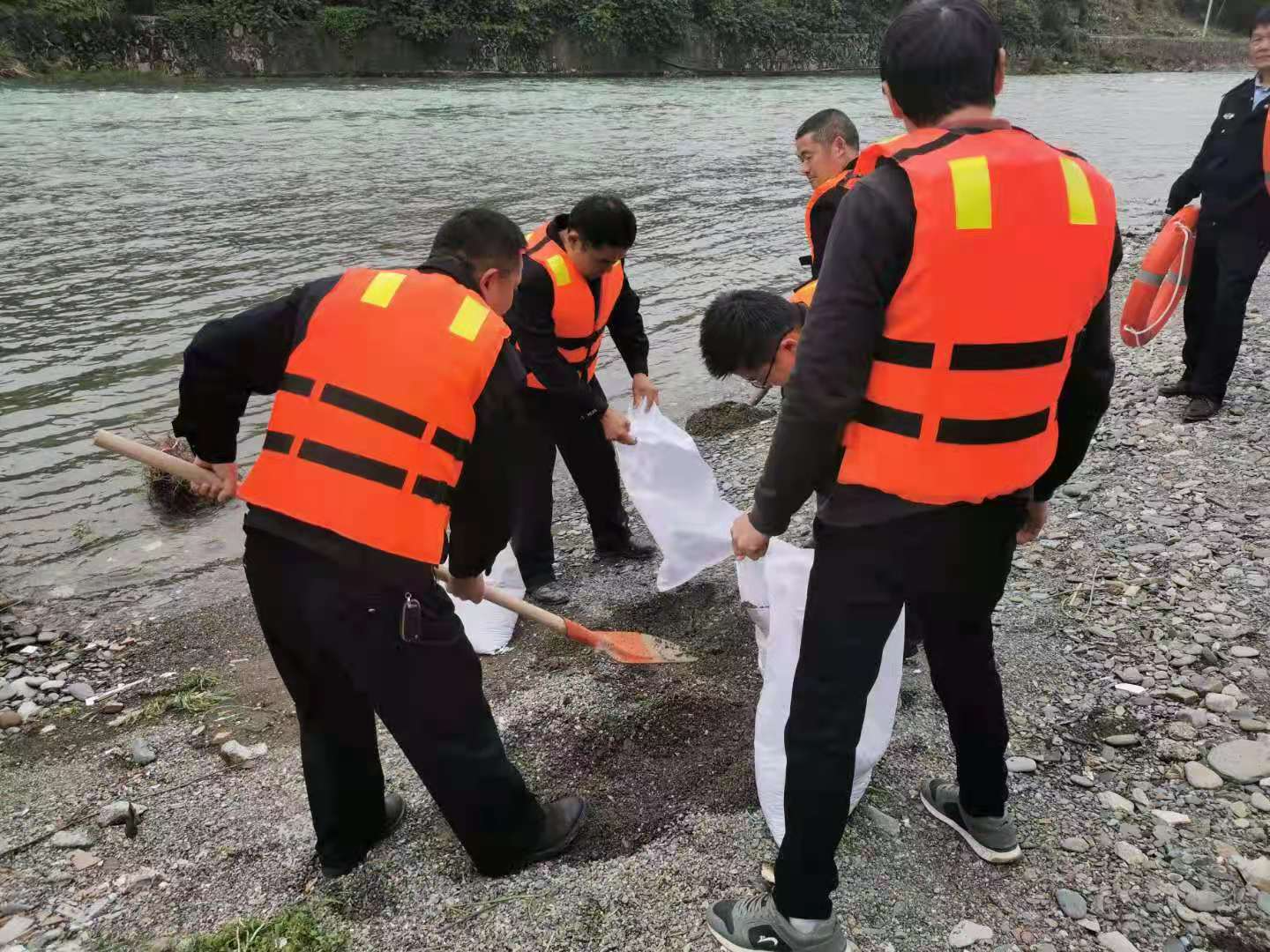 河口乡开展地质灾害暨防汛应急演练
