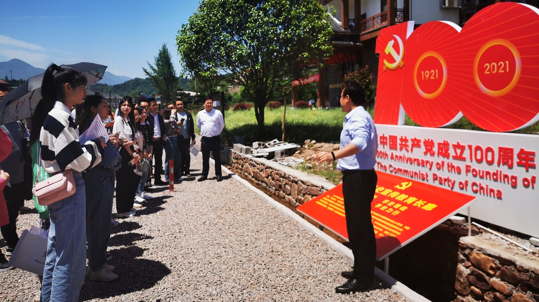 共青团桑植县委组织基层团委书记开展集中学习活动