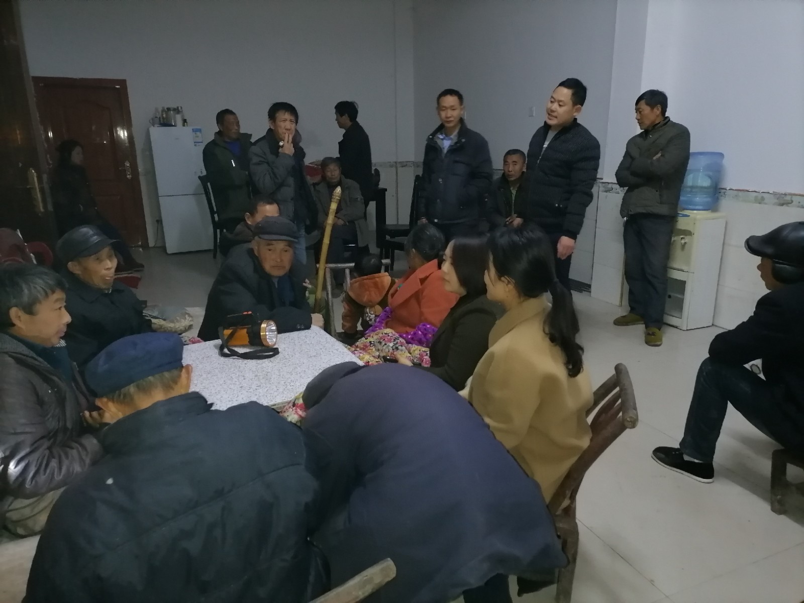 廖家村镇：屋场会上话脱贫 凝心聚力谋发展