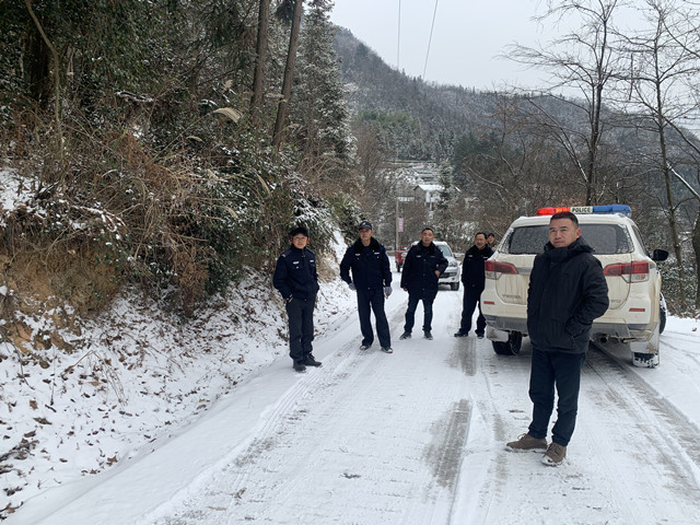 人潮溪镇：积极应对低温雨雪天气 守护人民群众生命安全