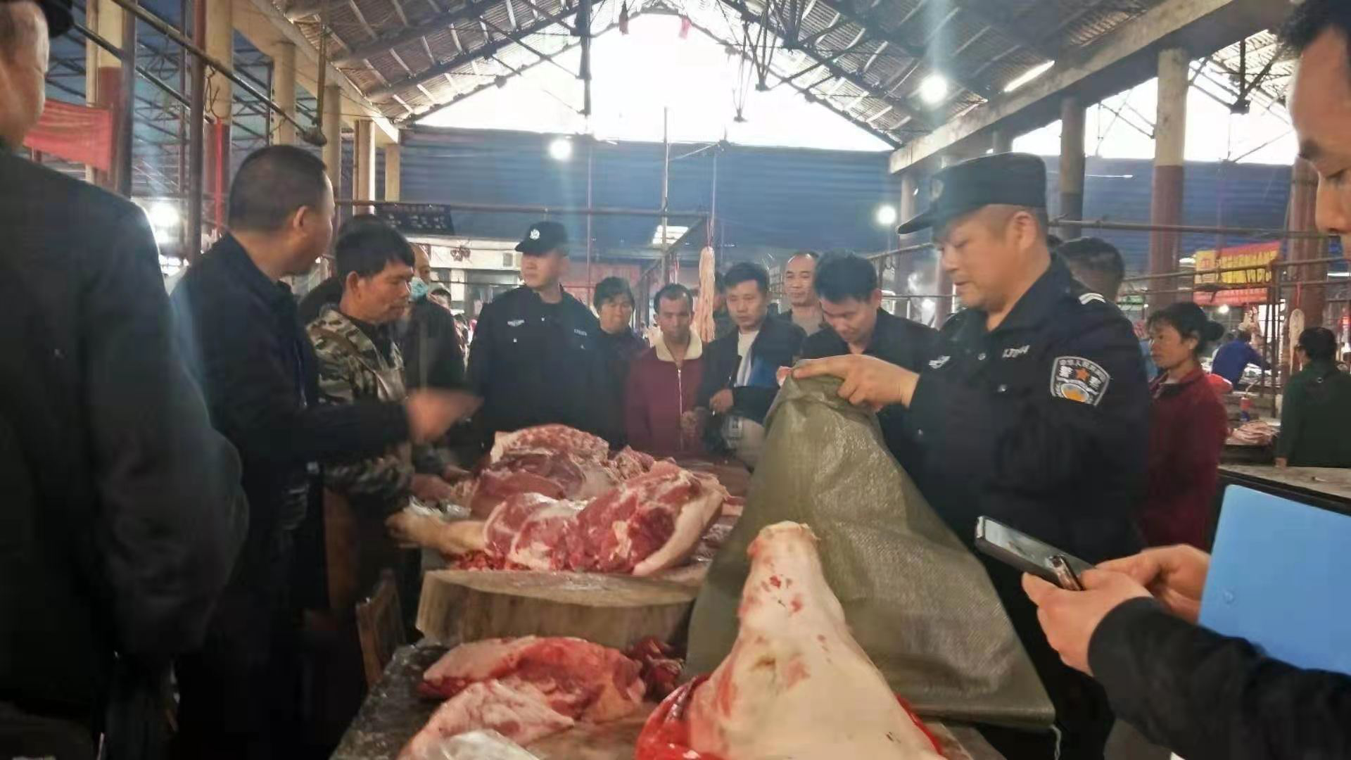 泸阳镇开展“白板肉”专项检查行动