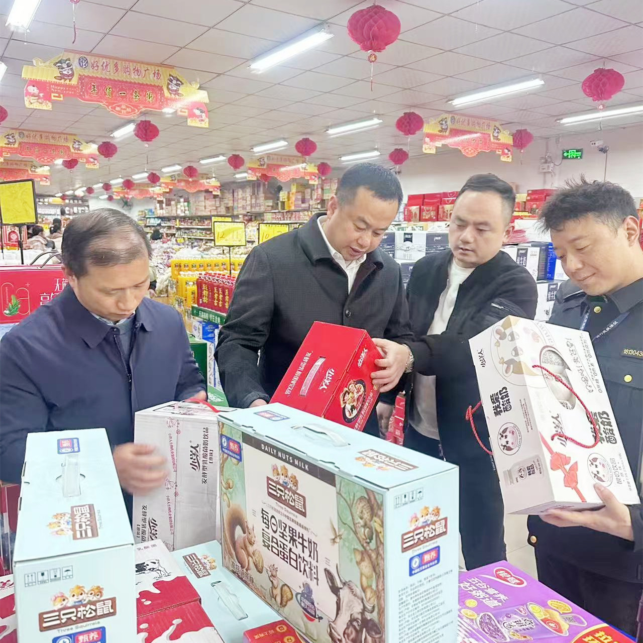 中方县铜湾镇：开展食品药品“年关守护(2025)”专项检查