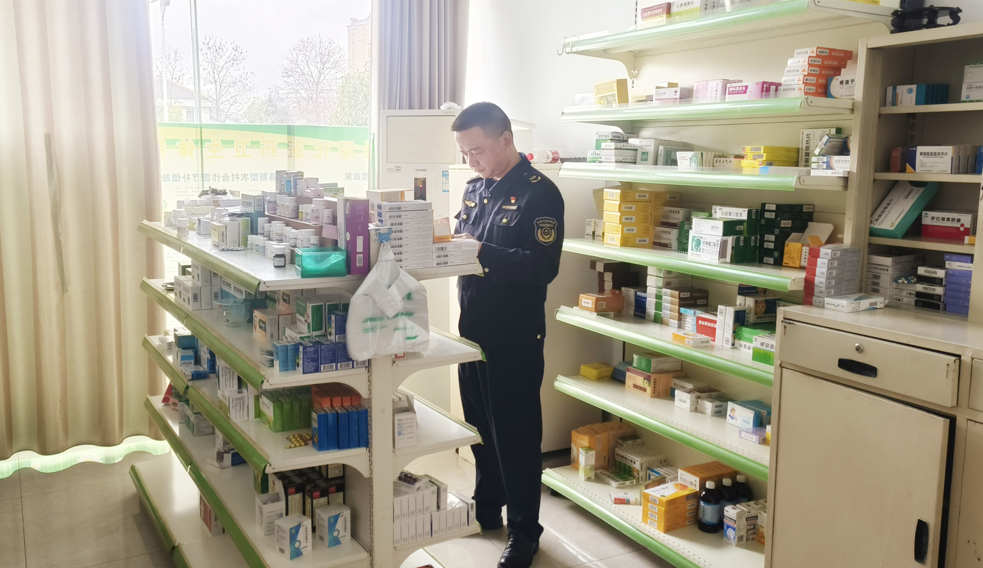 中方县市场监管局开展村卫生室专项检查