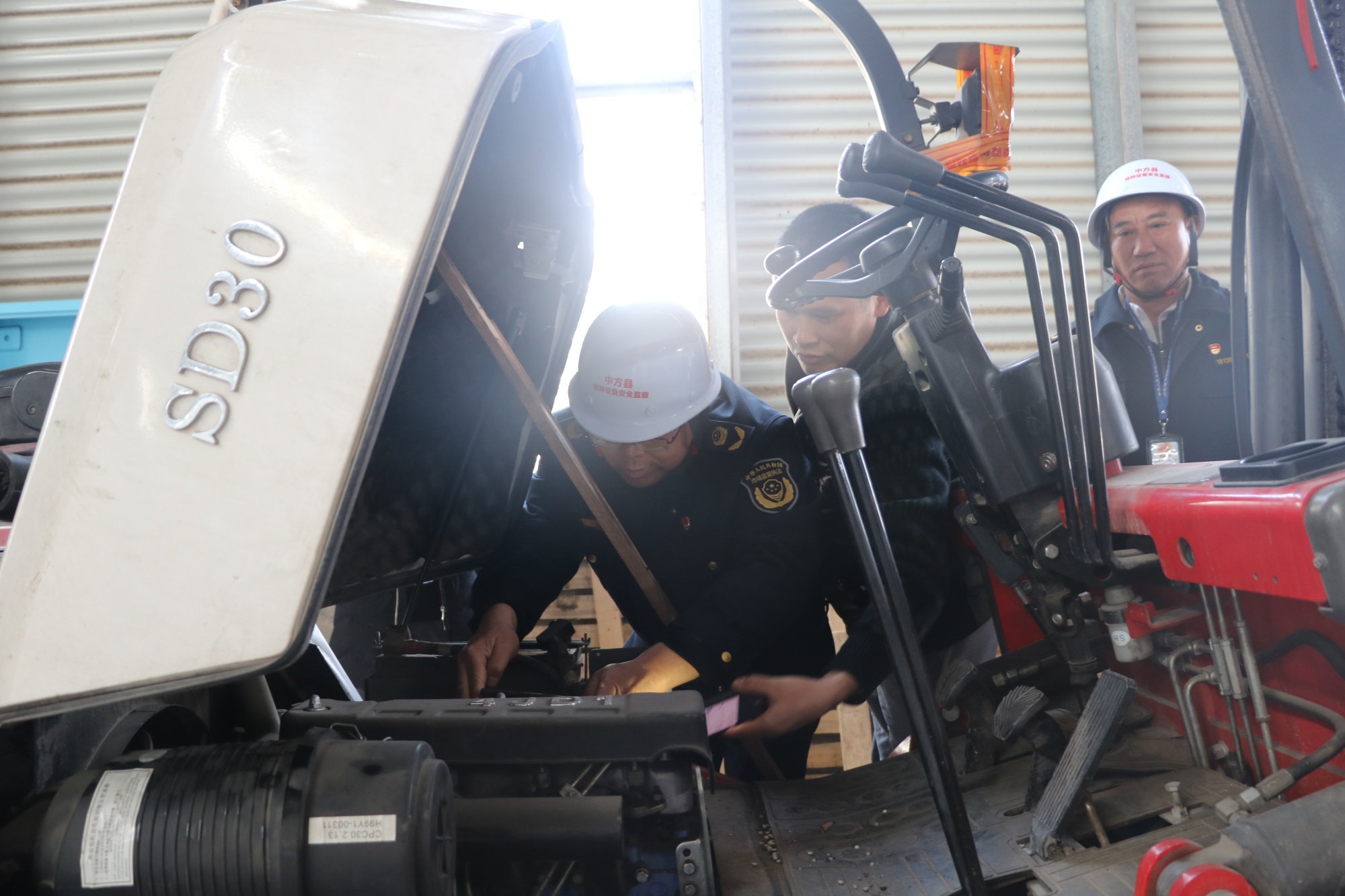 中方县市场监管局：严把特种设备安全关  护航复工复产