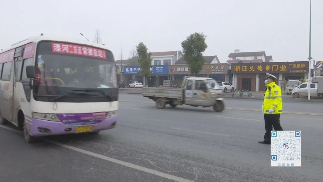 常德：春运首日 交通安全态势平稳