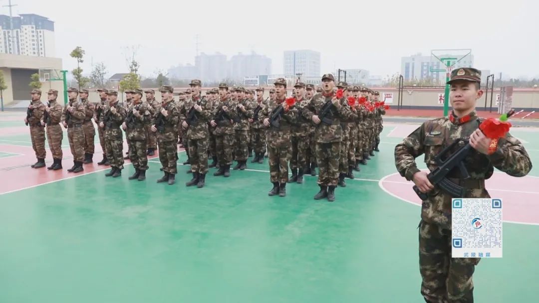 影像志•军营兵之初 从拳击冠军到武警新兵