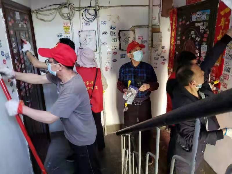 紫桥社区开展环境整治行动