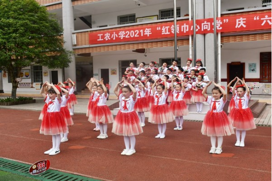 武陵区工农小学开展“红领巾心向党”庆“六一”主题活动