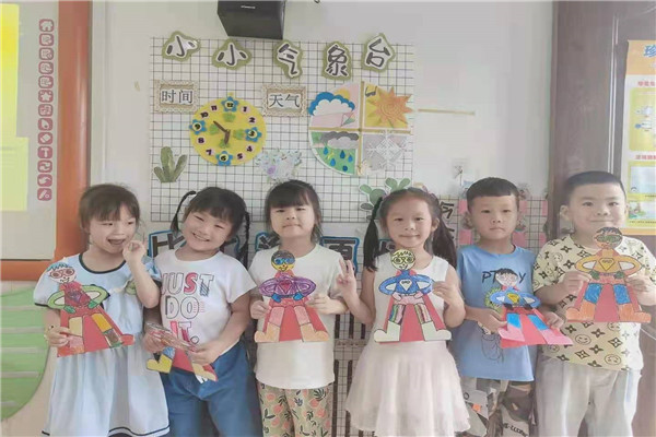 新兴幼儿园：开展父亲节主题教育活动