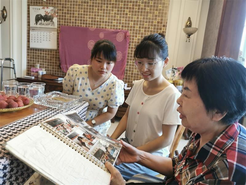 夕阳无限好，慰问暖人心 ——芙蓉路小学慰问退休教师