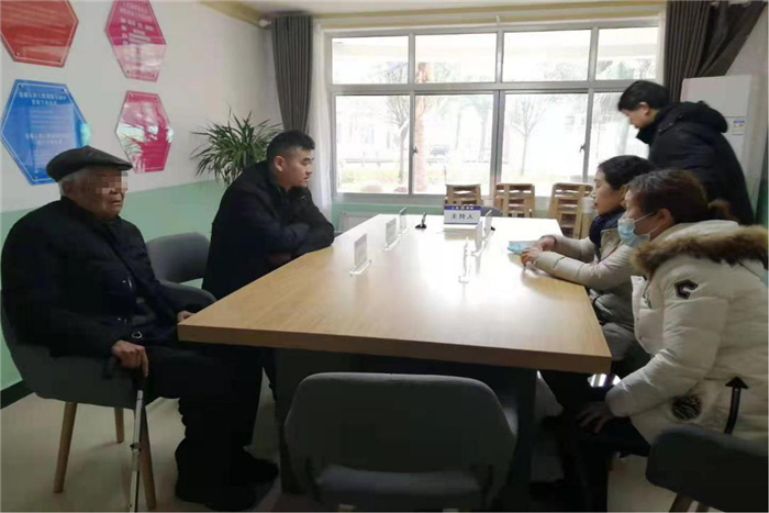赡养老人起纠纷 真情调解暖人心