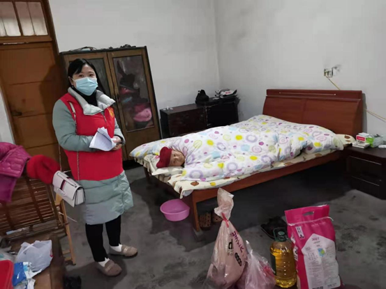永安街道三闾港社区开展“送温暖 暖民心” 春节慰问活动