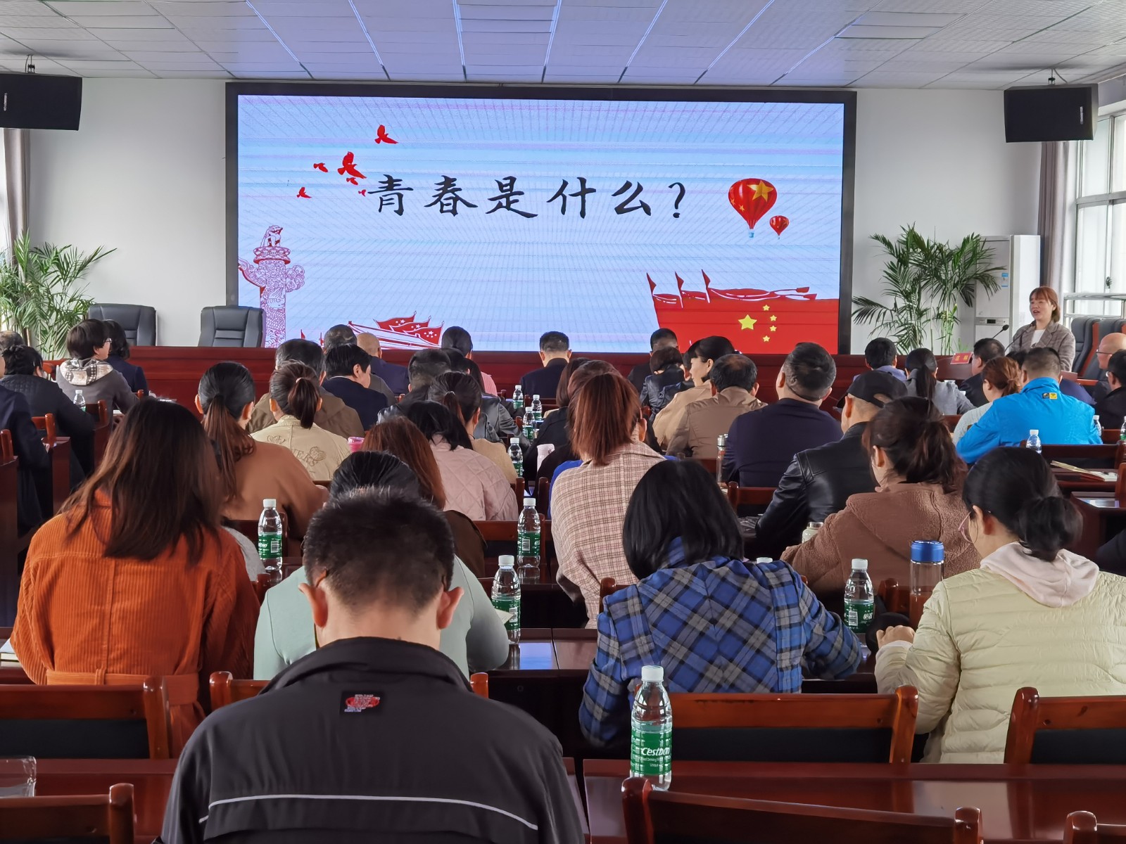 武陵区卫健系统开展“奋进新时代党史学习进基层”宣讲会