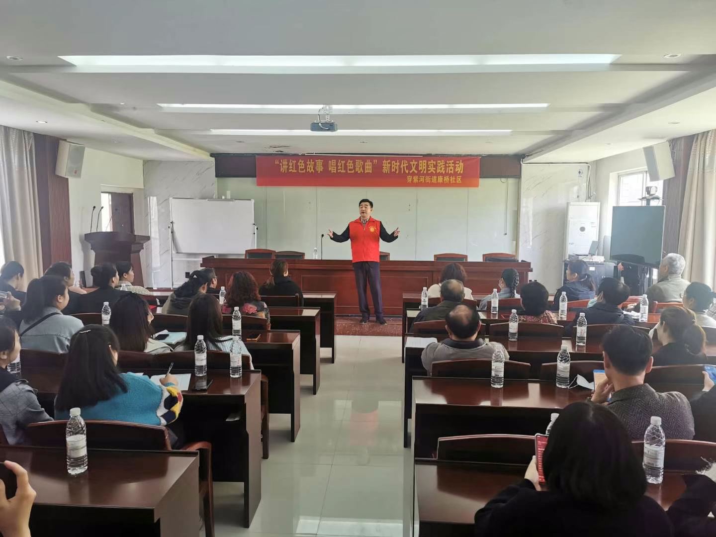 “讲红色故事   唱红色歌曲” 武陵区文化志愿者在行动