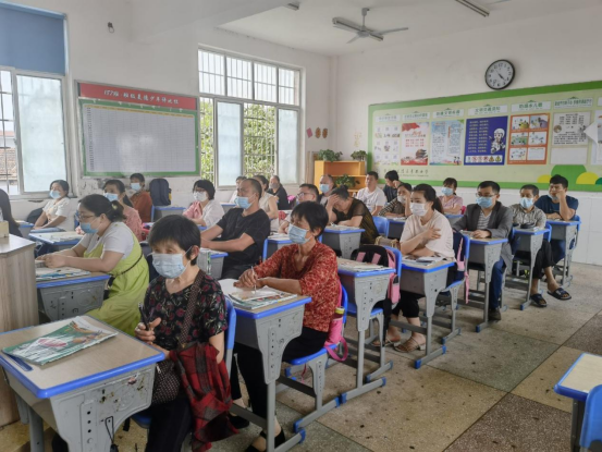 武陵区青林小学:家校携手 静待花开