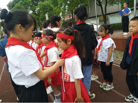 丹洲乡太平小学：迎接建党一百周年，争做好队员