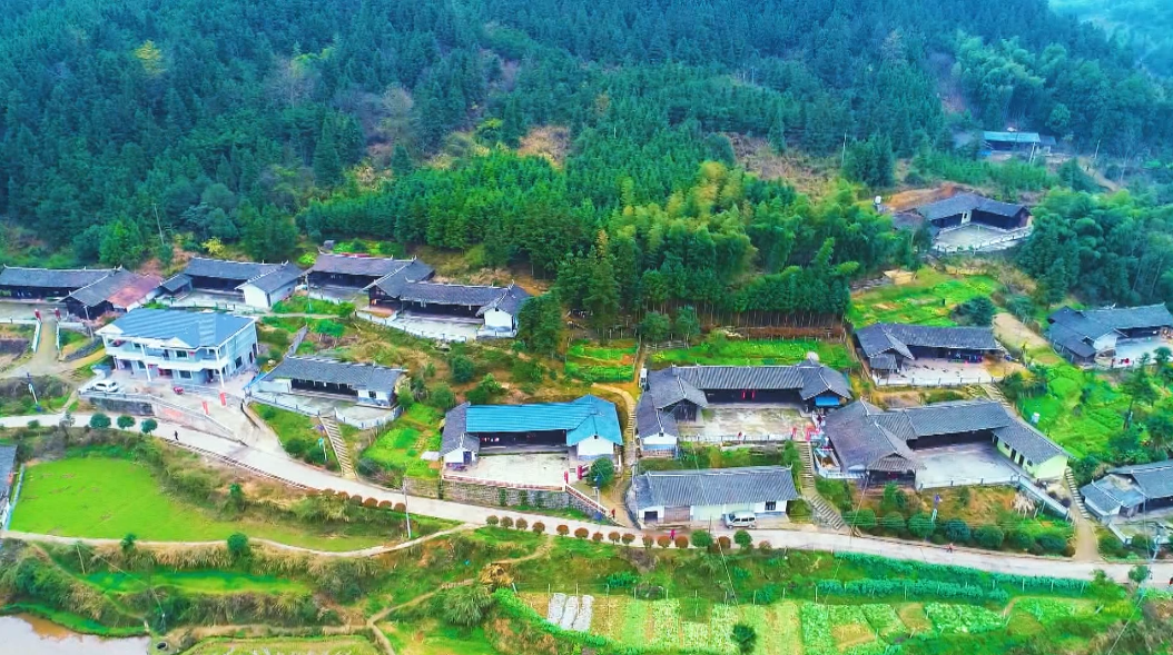 决战决胜脱贫攻坚| 芷江：安得广厦千万间