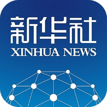 听讲解员讲述芷江受降