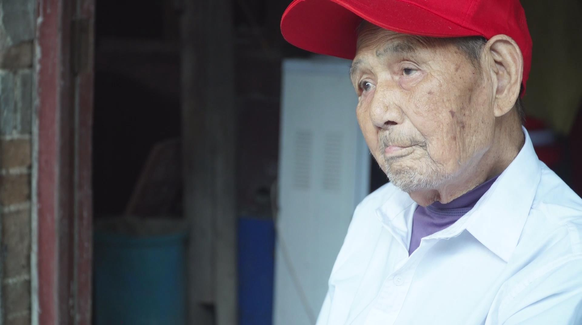访抗战老兵 忆峥嵘岁月|抗战老兵李坤元：我要扛枪去打仗
