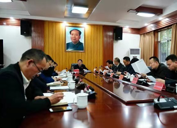 龚红果调研红色文化时强调：让红色基因代代相传