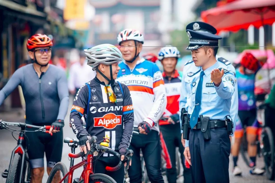 国庆我在岗 节日“警”相随|靖港派出所，靖港古镇的坚守