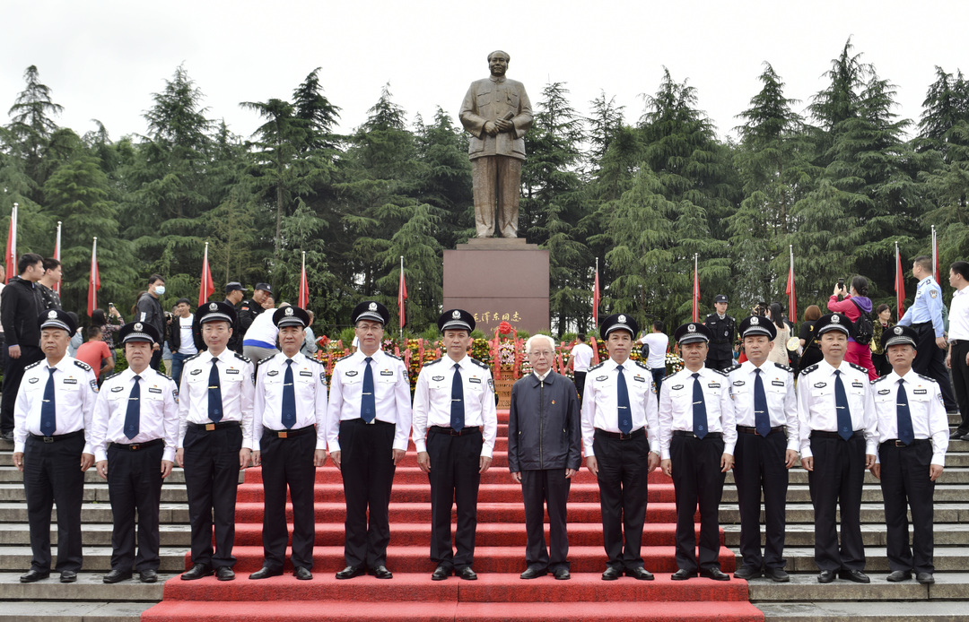 湖南省公安廳黨委理論學(xué)習(xí)中心組開展黨史學(xué)習(xí)教育 “學(xué)史崇德”專題學(xué)習(xí)