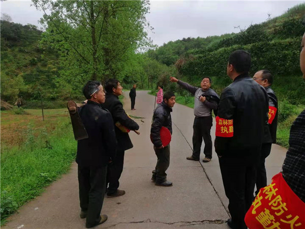 桐木镇：森林防火常提醒  文明祭祀记心中