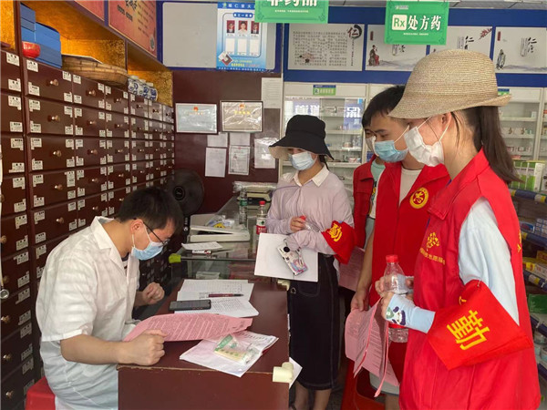 桐木镇：巾帼勇毅不畏难  防疫场上展英姿