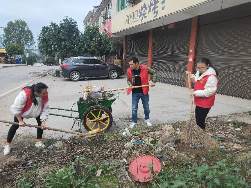 桐木镇：妇女协力整治环境，共建美丽家园