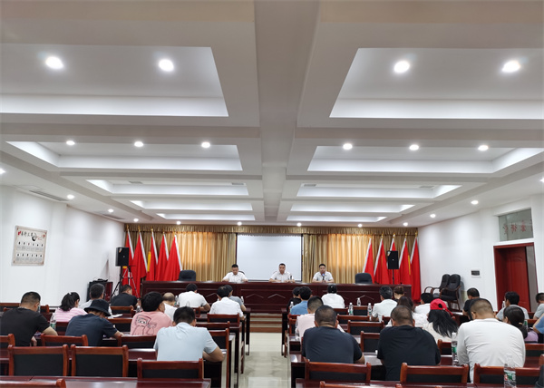 ​中方县桐木镇召开乡镇人居环境整治现场会