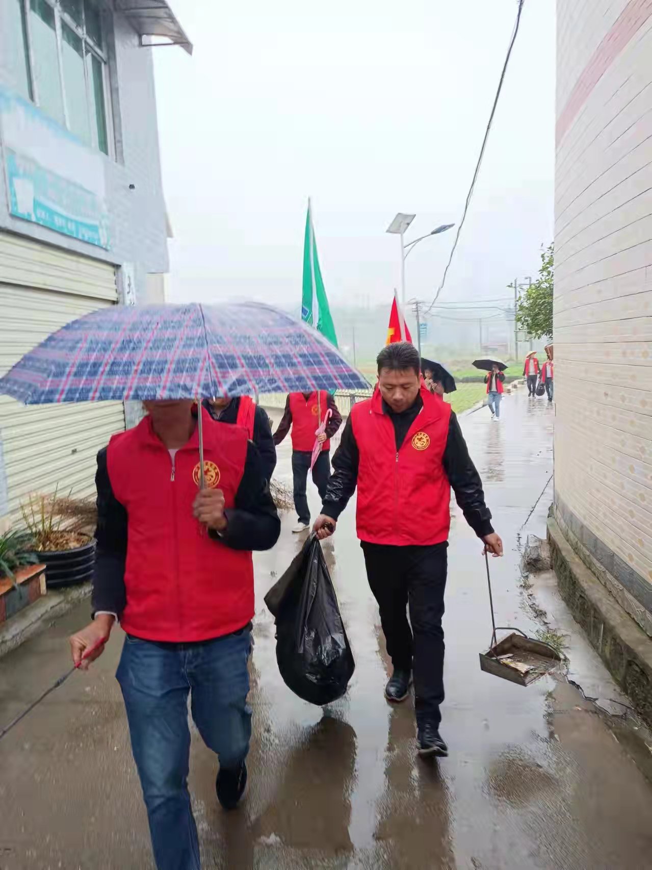 中方镇：党建引领吹响人居环境整治“集结号”