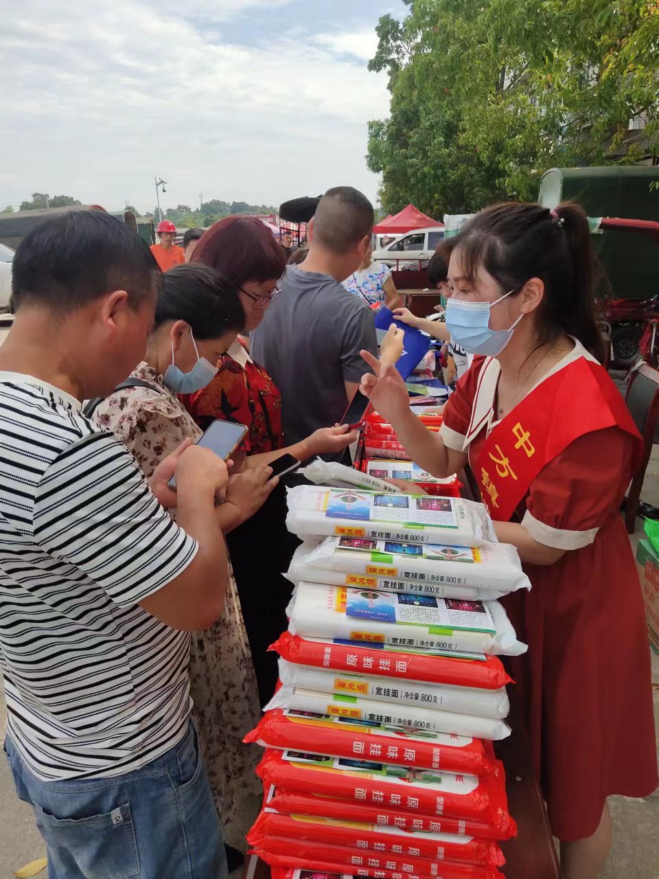 中方县中方镇：开展禁毒宣传活动