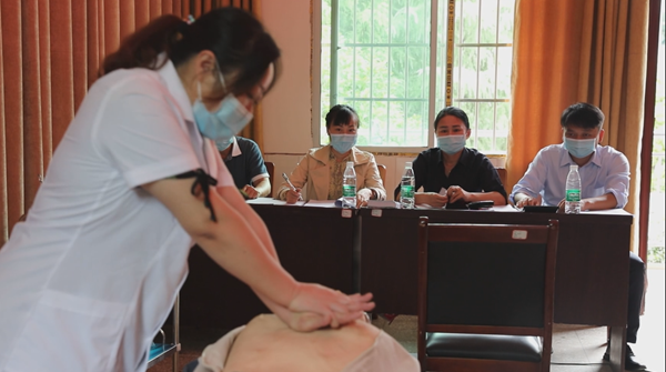 东安：320余名乡村医生参加基本技能考试