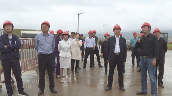 馮德校、龍向洋帶隊檢查指導縣內重點(diǎn)項目建設