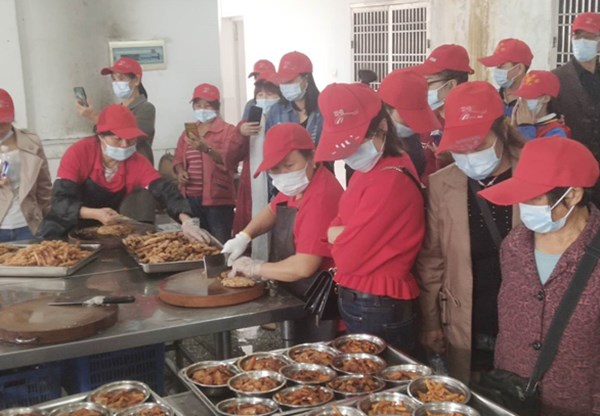 東安天誠學(xué)校食堂開(kāi)放日：零距離感受舌尖上的安全