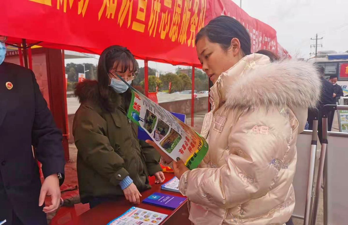東安縣人民法院開(kāi)展春季禁毒宣傳