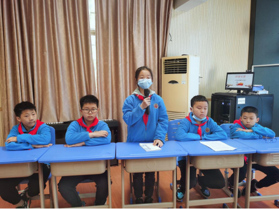谁“语”争锋，快来一睹卫小少年的“唇枪舌战”