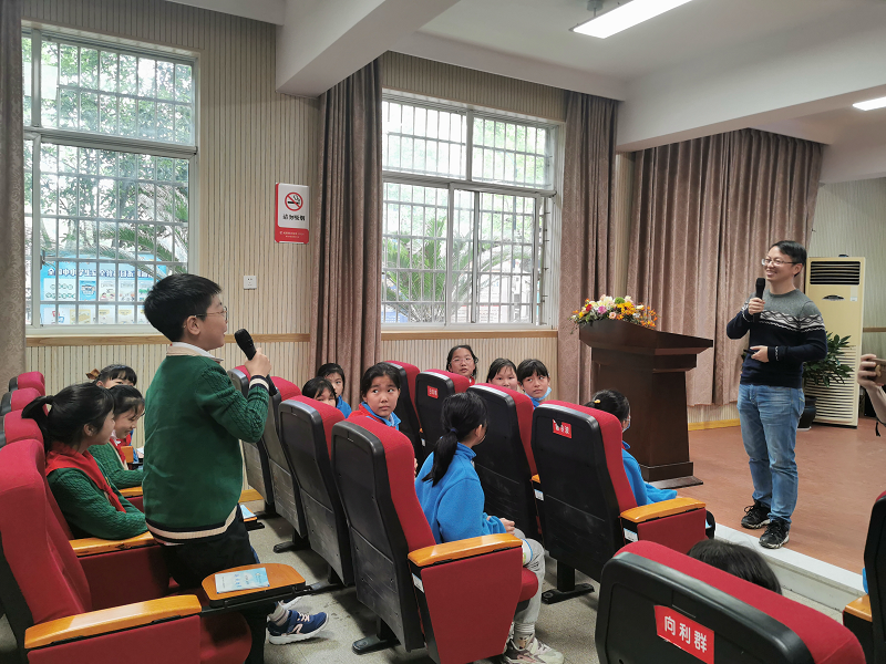 心理健康进学校，睡眠卫生记心间