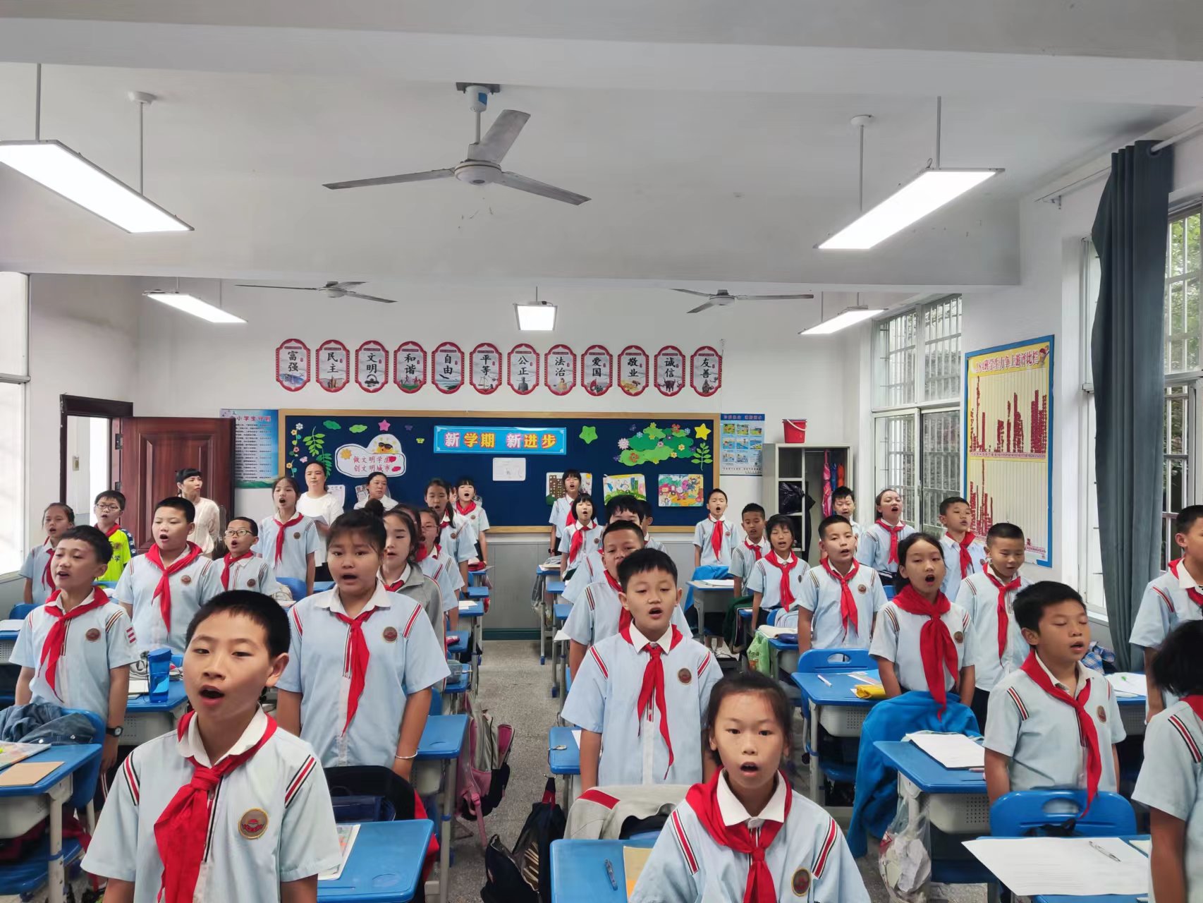武陵区卫门口小学举办经典诵读比赛