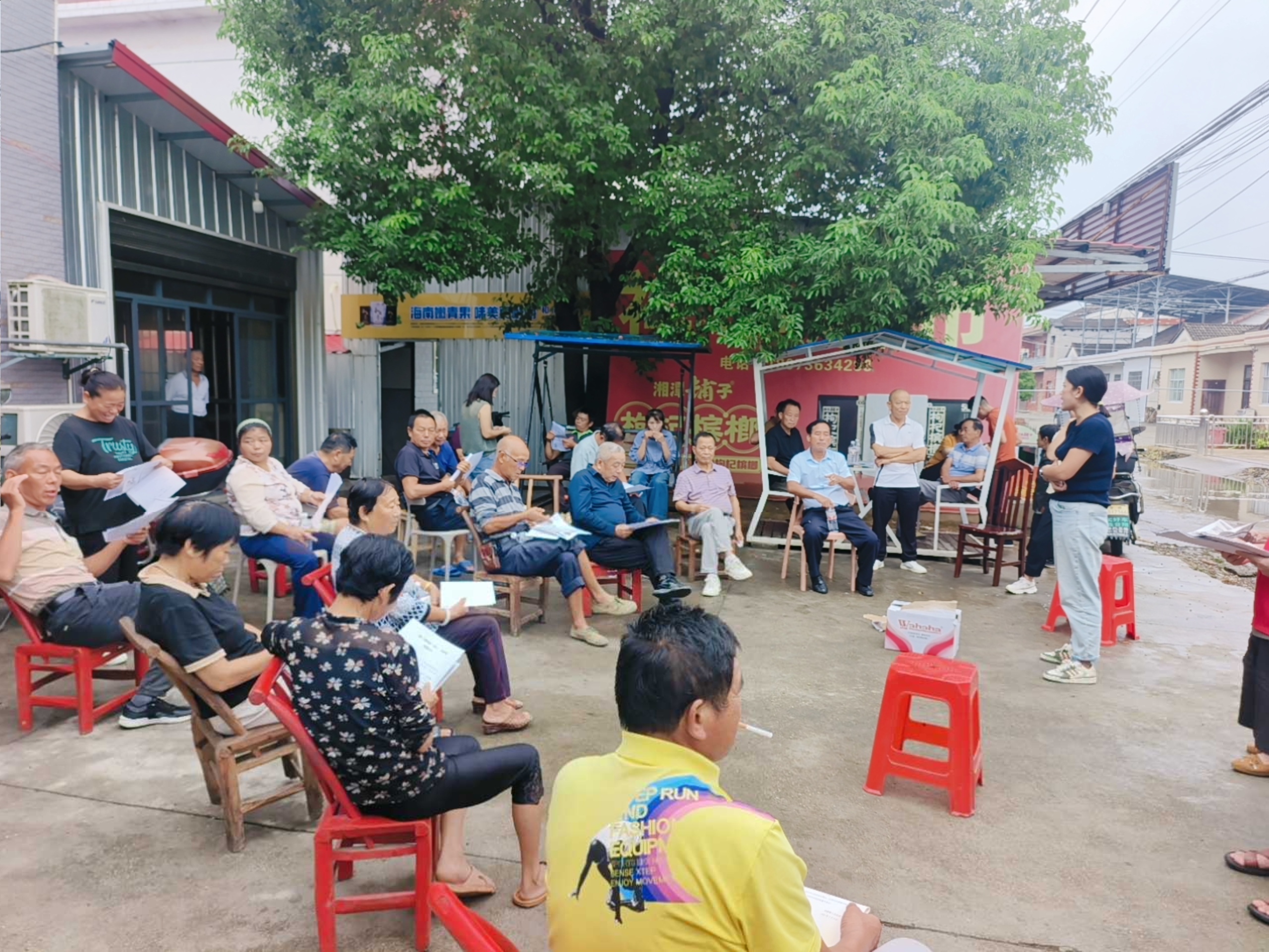 汉寿县沧港镇：屋场会上话环保，探索秸秆利用新模式