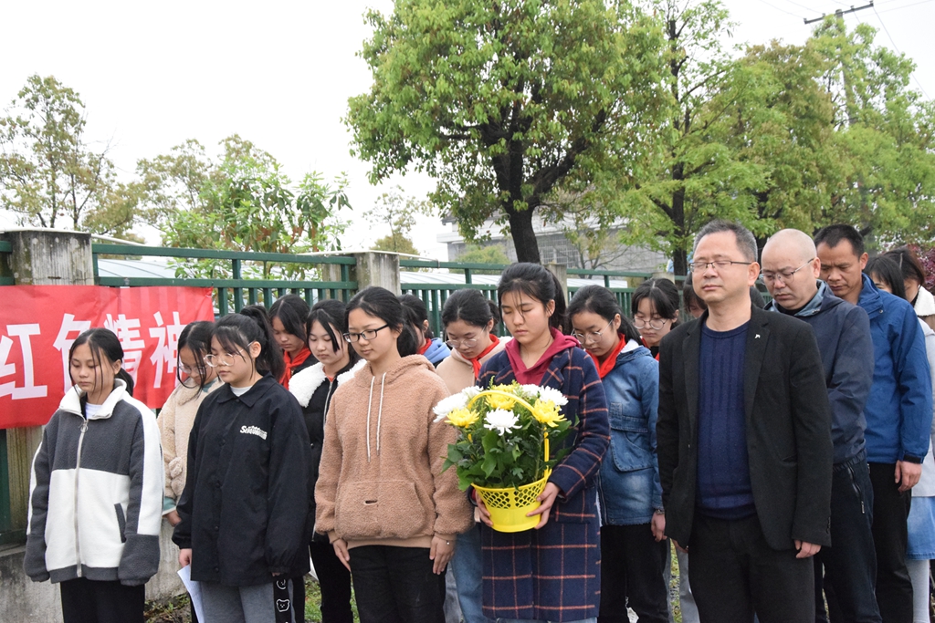 常德市第十七中学开展“勿忘国耻”国家公祭日纪念活动