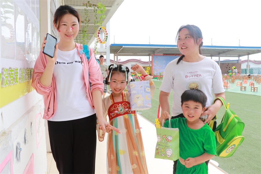 武陵区双观幼儿园举行六一亲子游园会