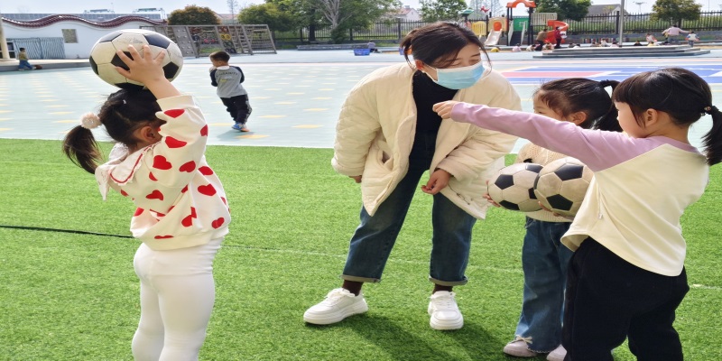 武陵区双观幼儿园开展防拐骗演练活动