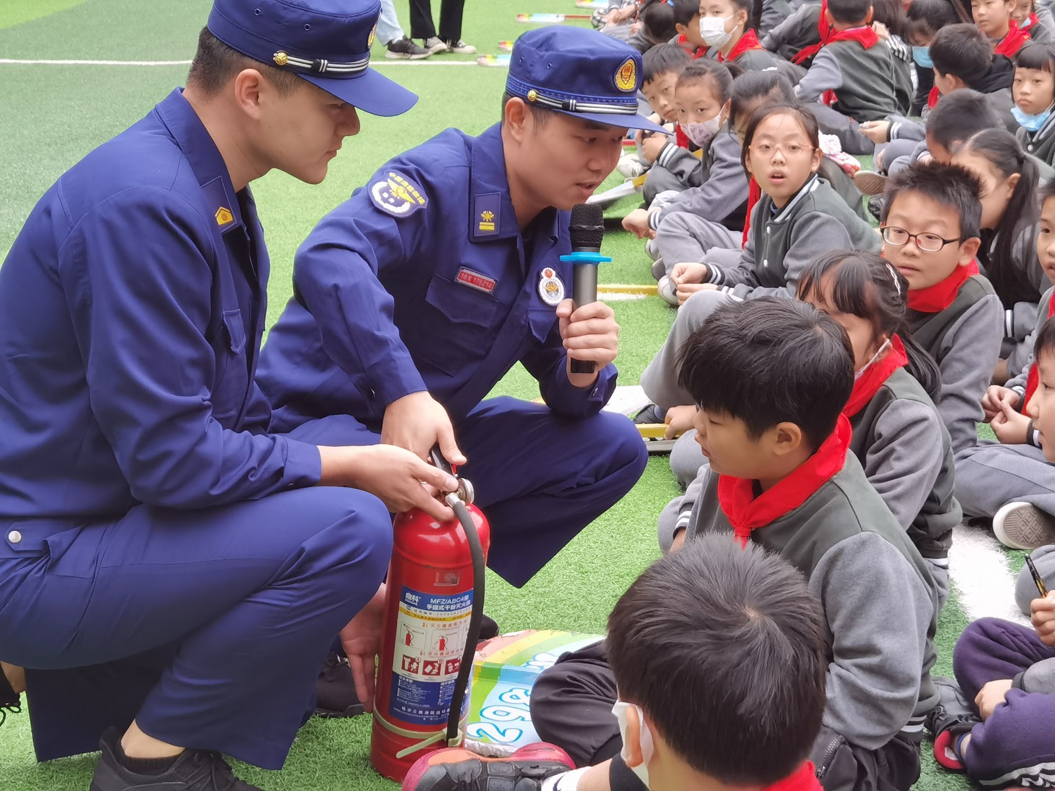 武陵区育英小学：消防进校园，安全记心中