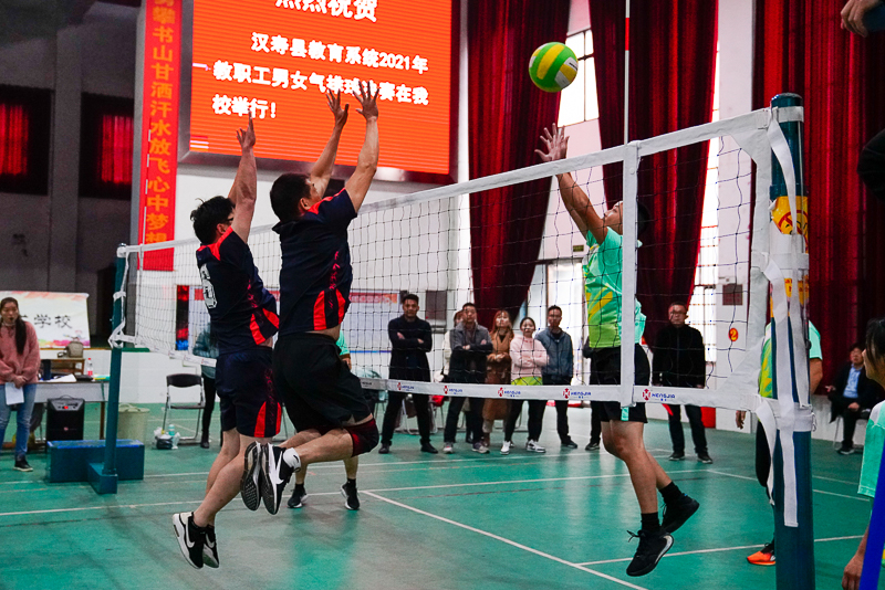 汉寿县教育系统2021年教职工男女混合气排球赛圆满结束
