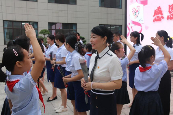 武陵区紫菱小学：举行“请党放心 强国有我”开学典礼