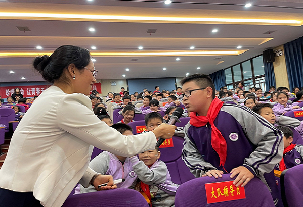 家校协力 共育成长——武陵区紫菱小学组织开展家长讲堂活动